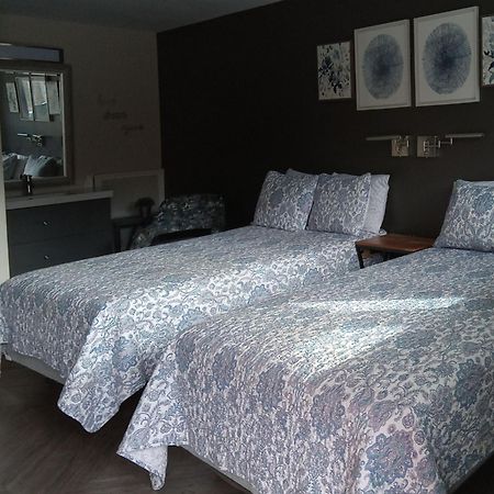Hotel Lake Anna Glenora ภายนอก รูปภาพ